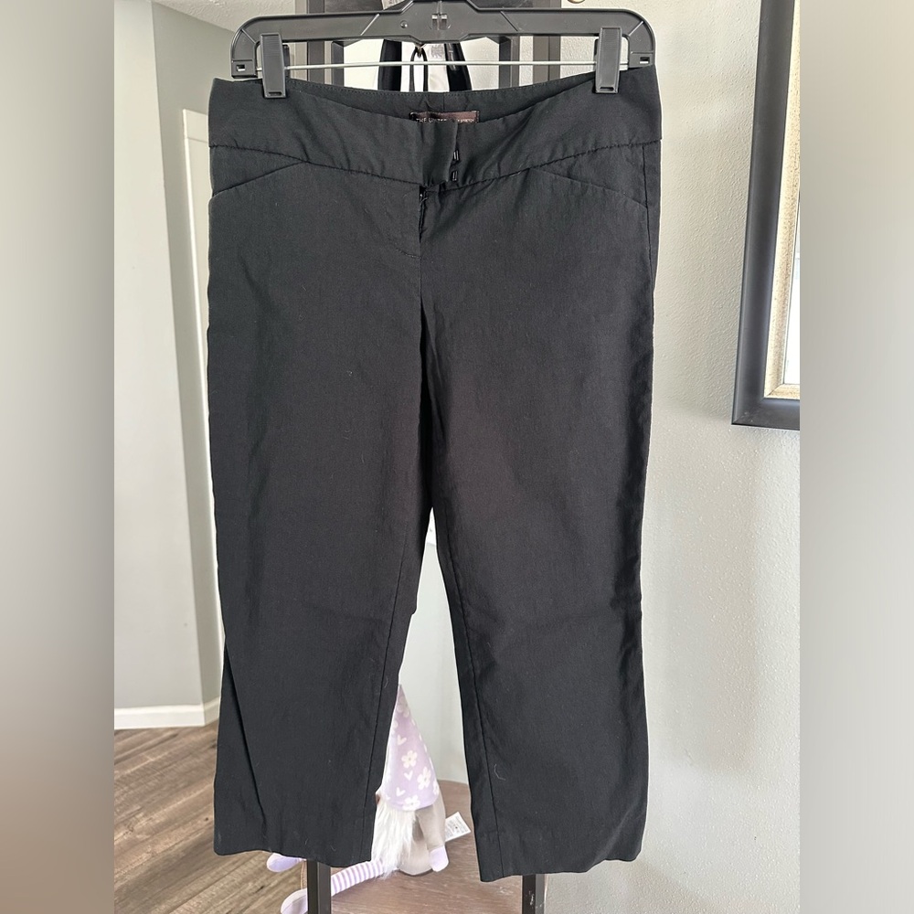 THE LIMITED Exact Stretch capri crop pants